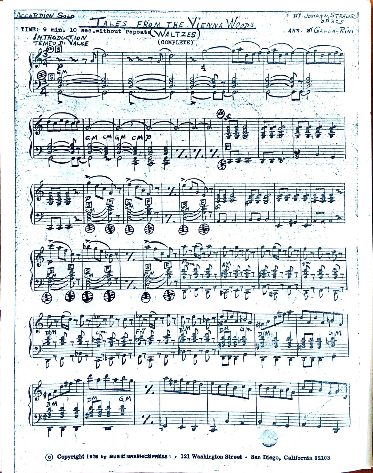 Tales from the Vienna Woods Waltzes Op 325 (Solo)